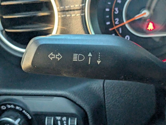 Used 2020 Jeep Gladiator Overland image 6