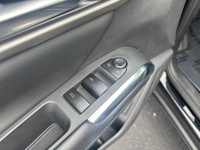 Used 2026 Chevrolet Traverse LT AWD/4WD image 13