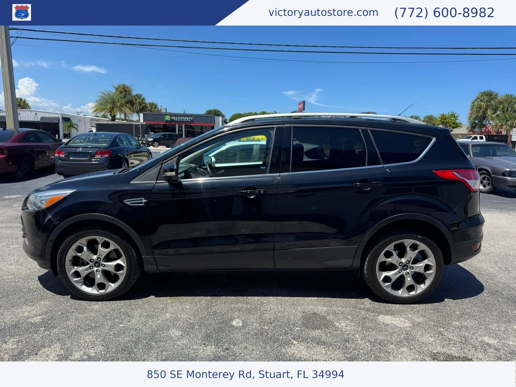 Used 2016 Ford Escape Titanium w/ Equipment Group 301A AWD/4WD image 11