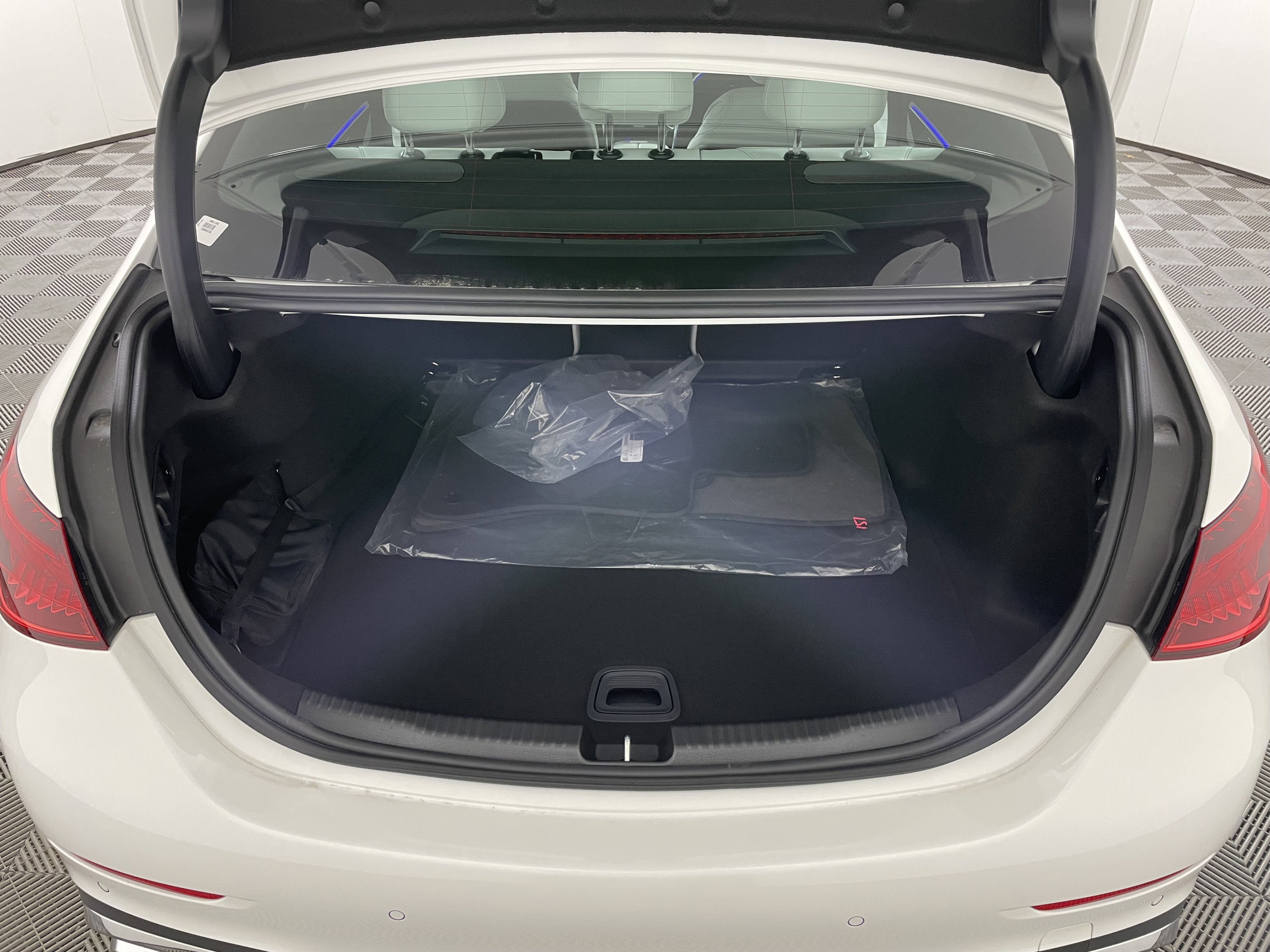 New 2026 Mercedes-Benz C 300 Sedan image 19