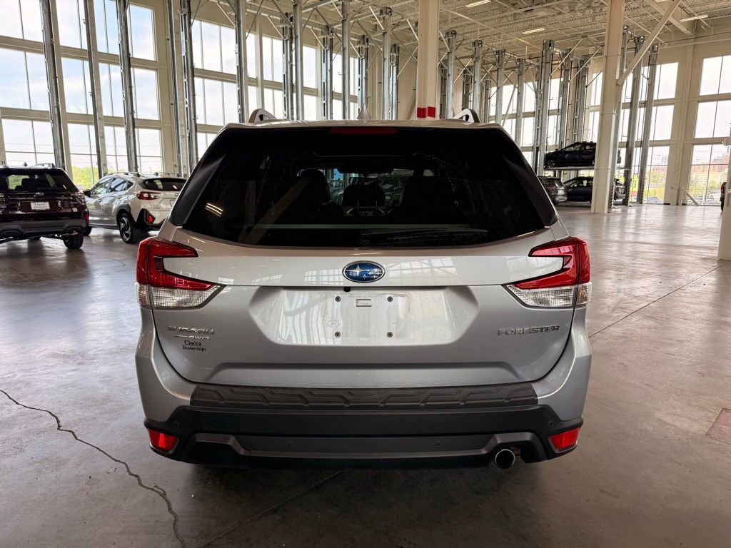 Certified 2022 Subaru Forester Limited w/ Popular Package #3 AWD/4WD image 4