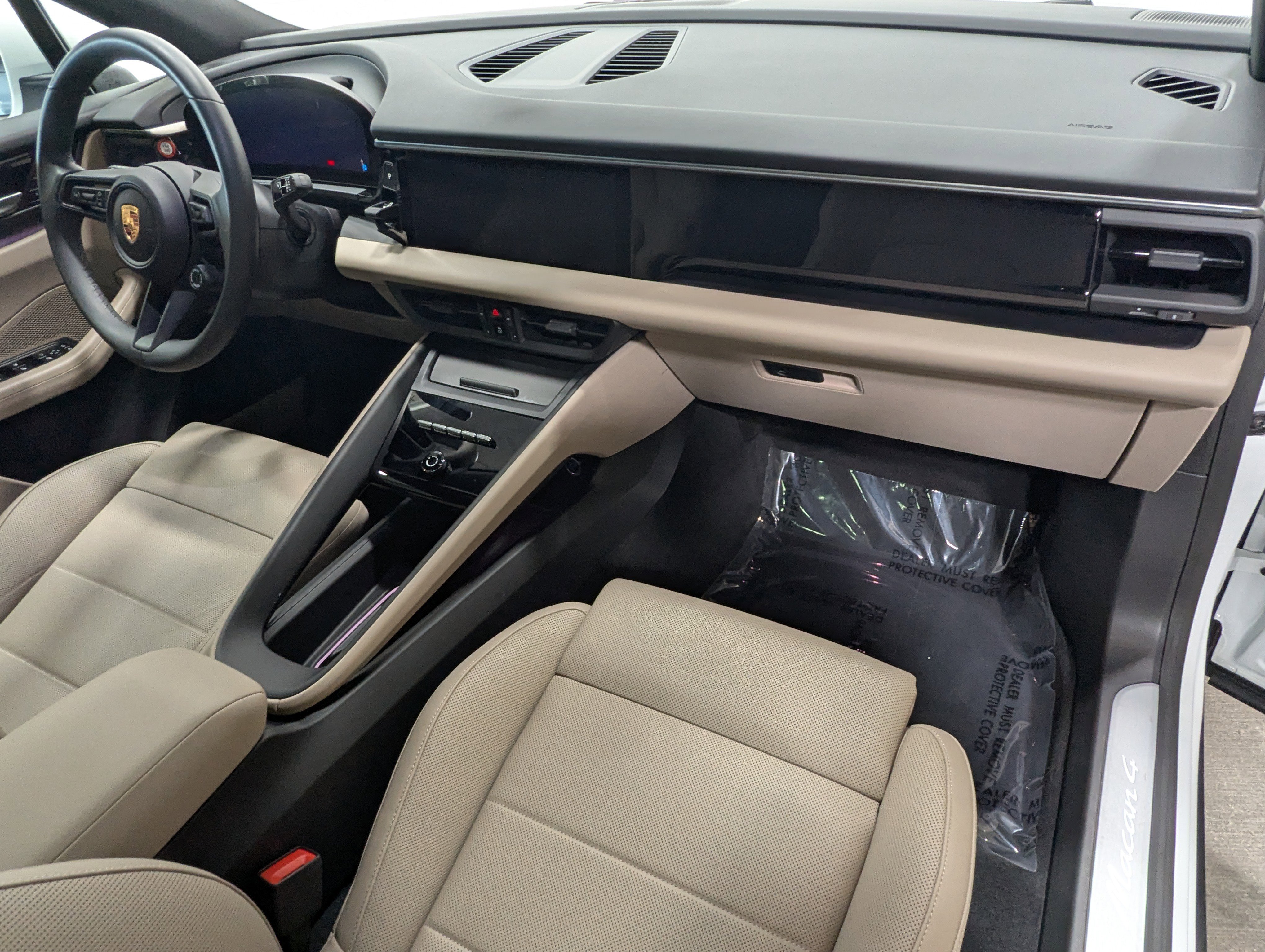 Certified 2025 Porsche Macan 4 Electric image 20