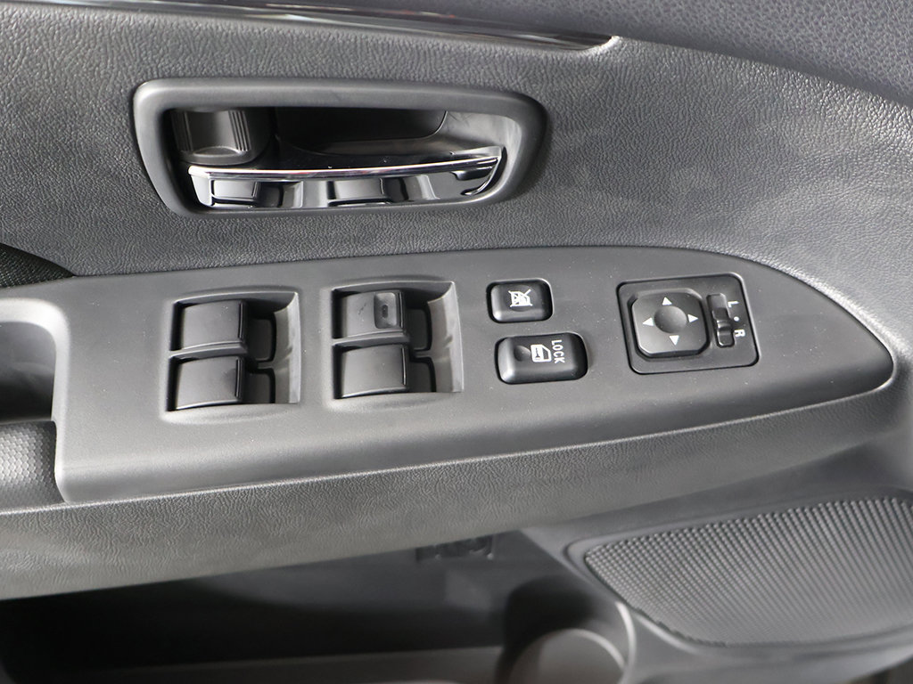 New 2027 Mitsubishi Outlander Sport LE FWD image 29