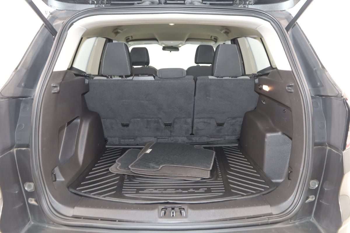 Used 2017 Ford Escape SE AWD/4WD image 34