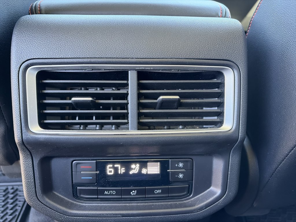 Certified 2025 Volkswagen Atlas Peak Edition SE AWD/4WD image 19