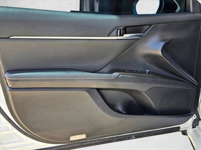 Used 2023 Toyota Camry XSE FWD image 10