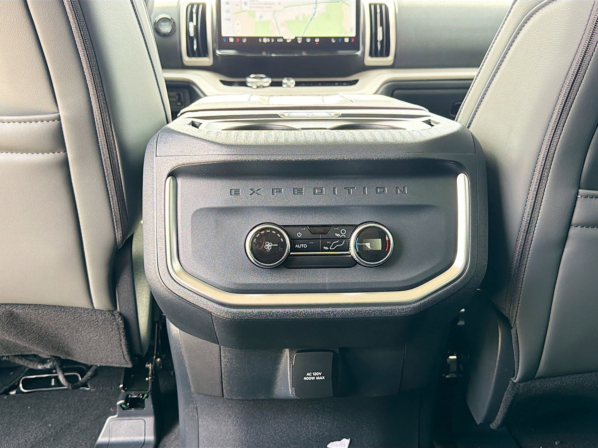 New 2026 Ford Expedition Active image 32