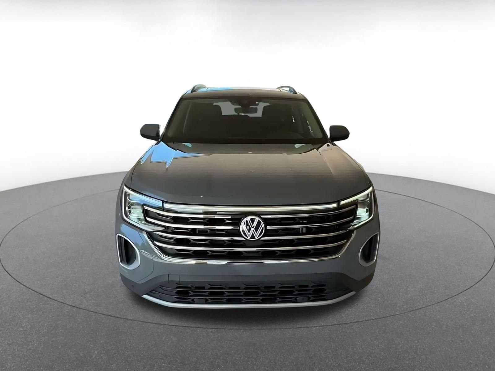 Used 2026 Volkswagen Atlas SE FWD image 4