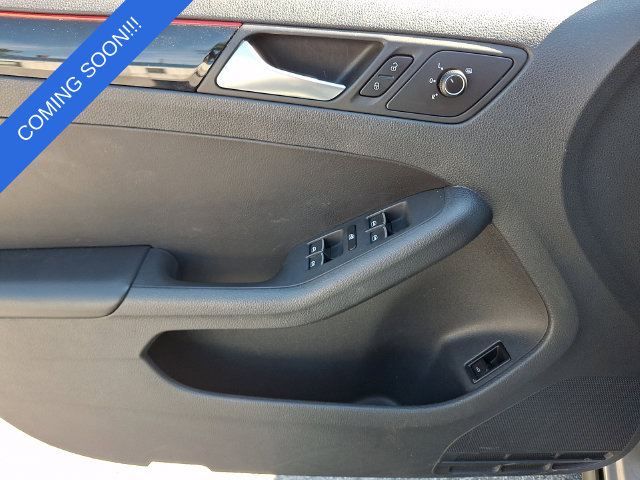 Used 2016 Volkswagen Jetta GLI SE FWD image 17