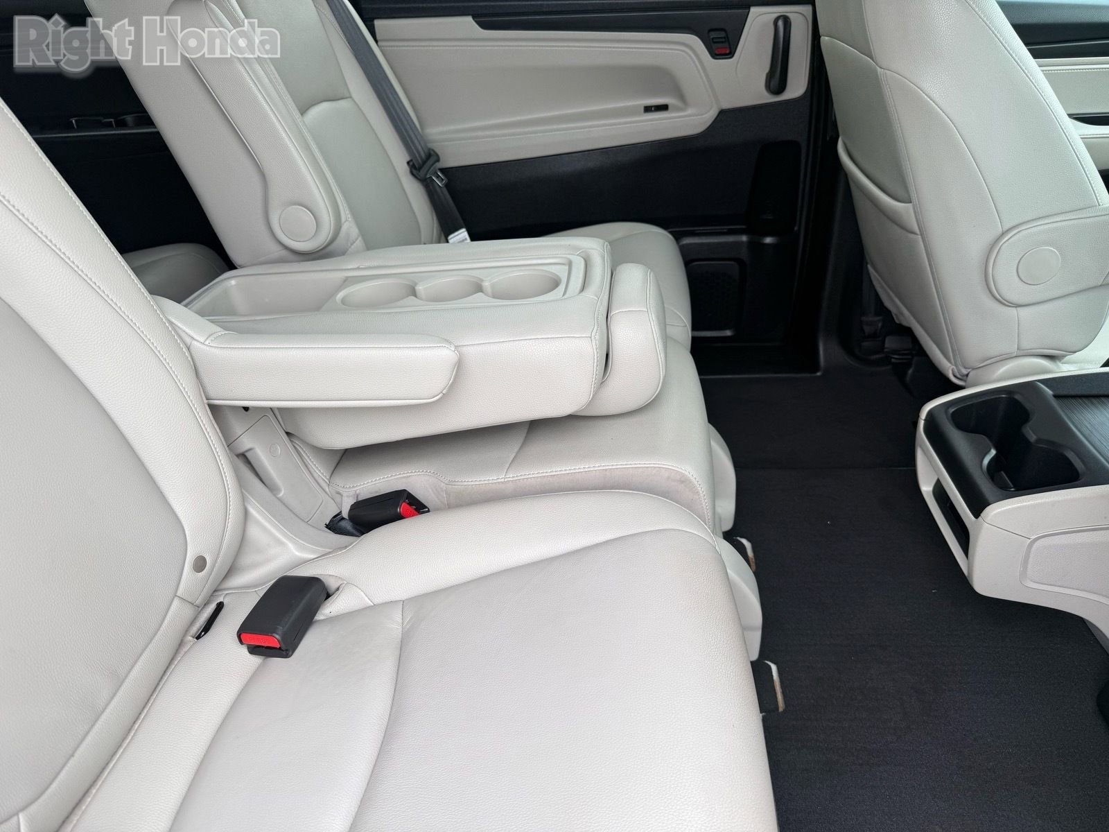 Certified 2026 Honda Odyssey EX-L image 30