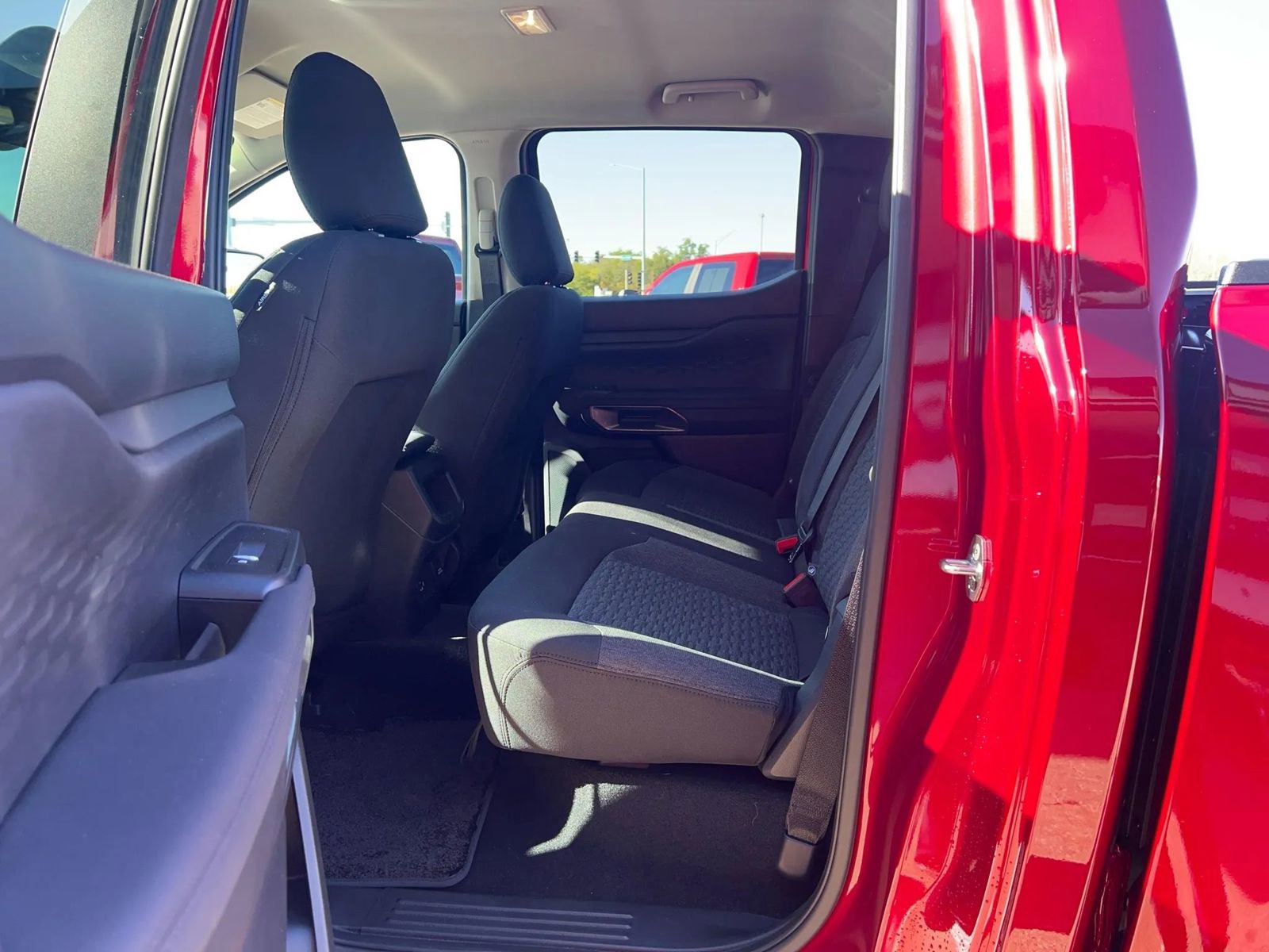 Used 2025 Ford Ranger XLT w/ Technology Package image 15