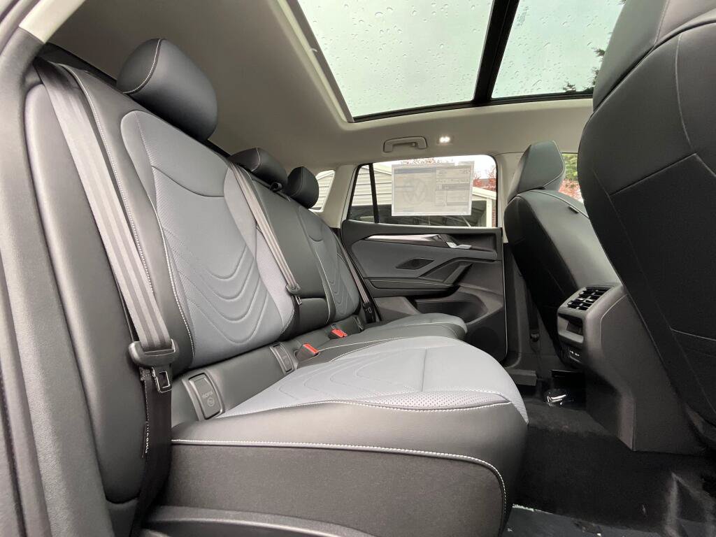 New 2026 Volkswagen Tiguan SE AWD/4WD image 14