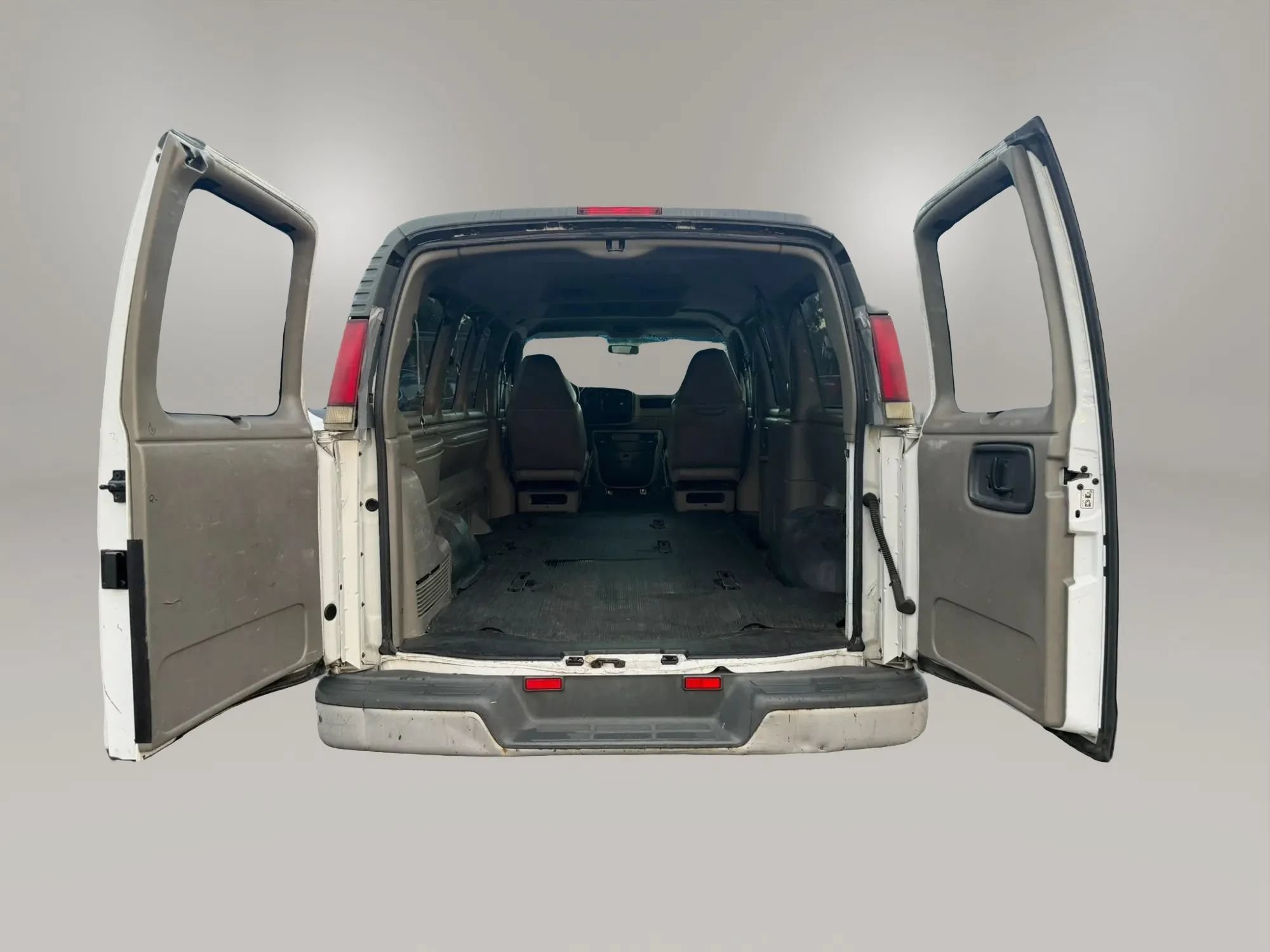 Used 2001 Chevrolet Express 2500 Passenger RWD image 27