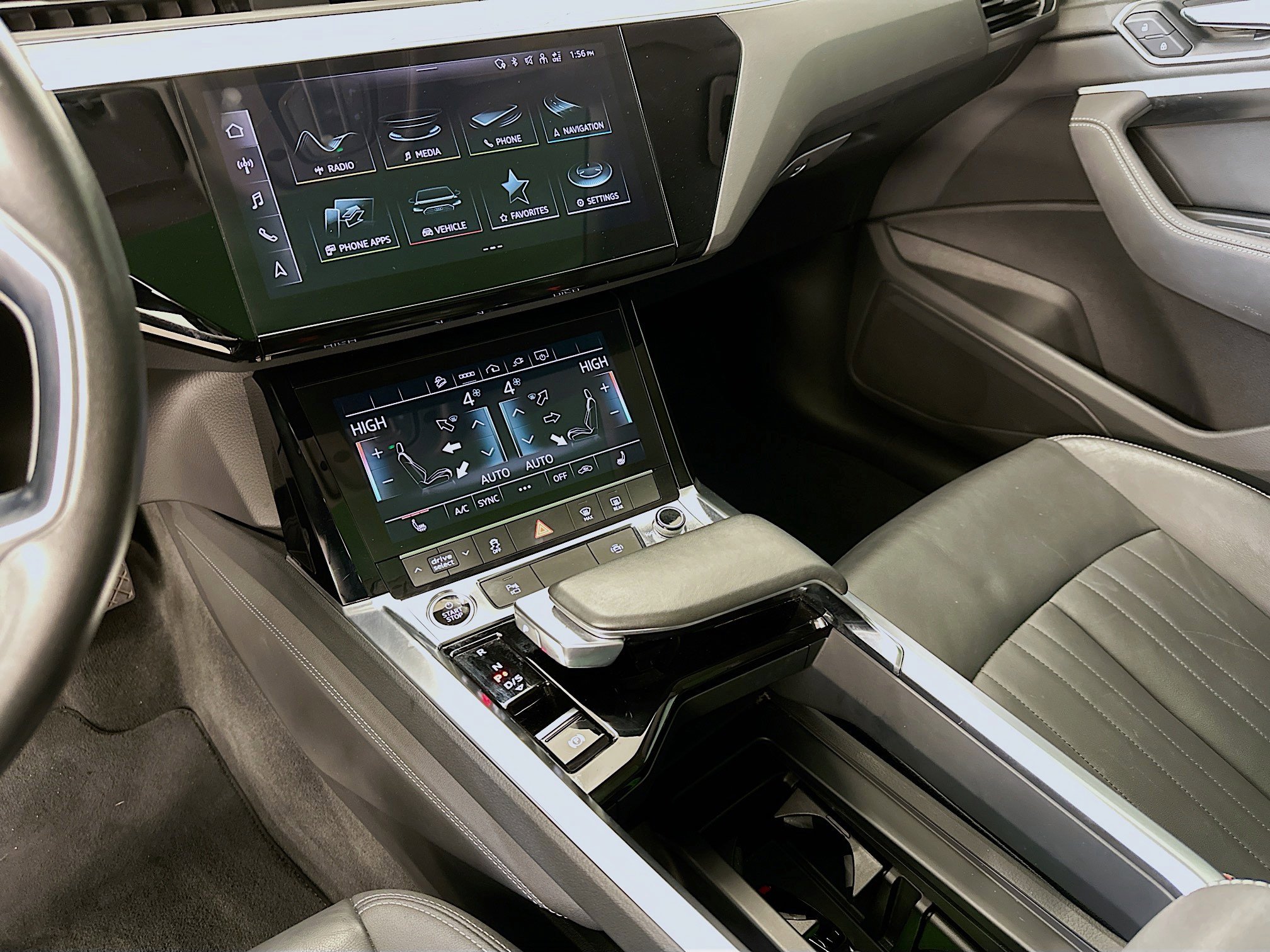 Used 2021 Audi e-tron Premium w/ Black Optic Package AWD/4WD image 26