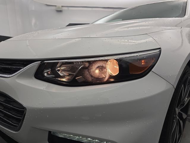 Used 2017 Chevrolet Malibu LT image 14
