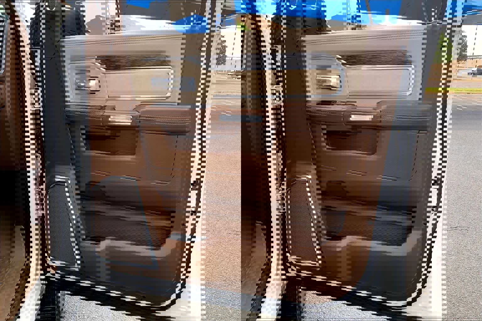 Used 2019 RAM 2500 Laramie image 23