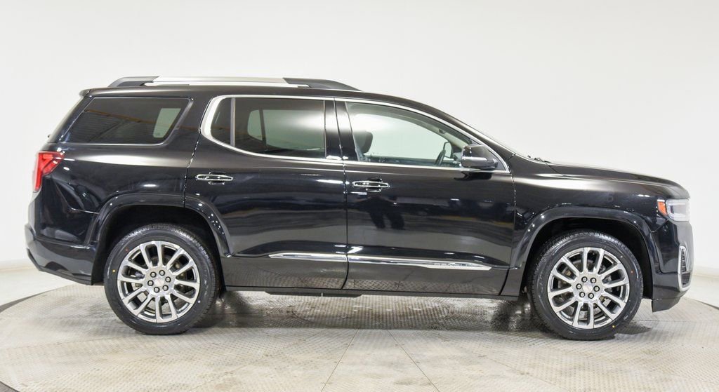 Used 2023 GMC Acadia Denali w/ Denali Ultimate Package image 9