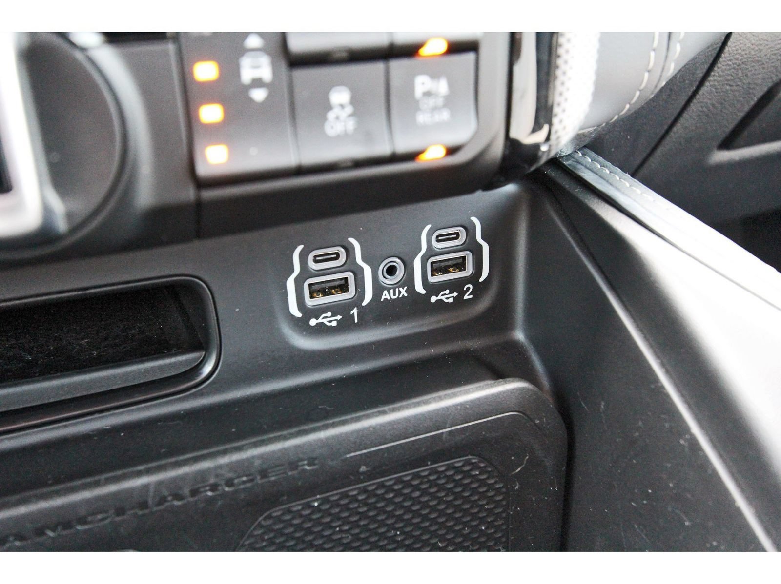Used 2024 RAM 1500 Limited AWD/4WD image 29