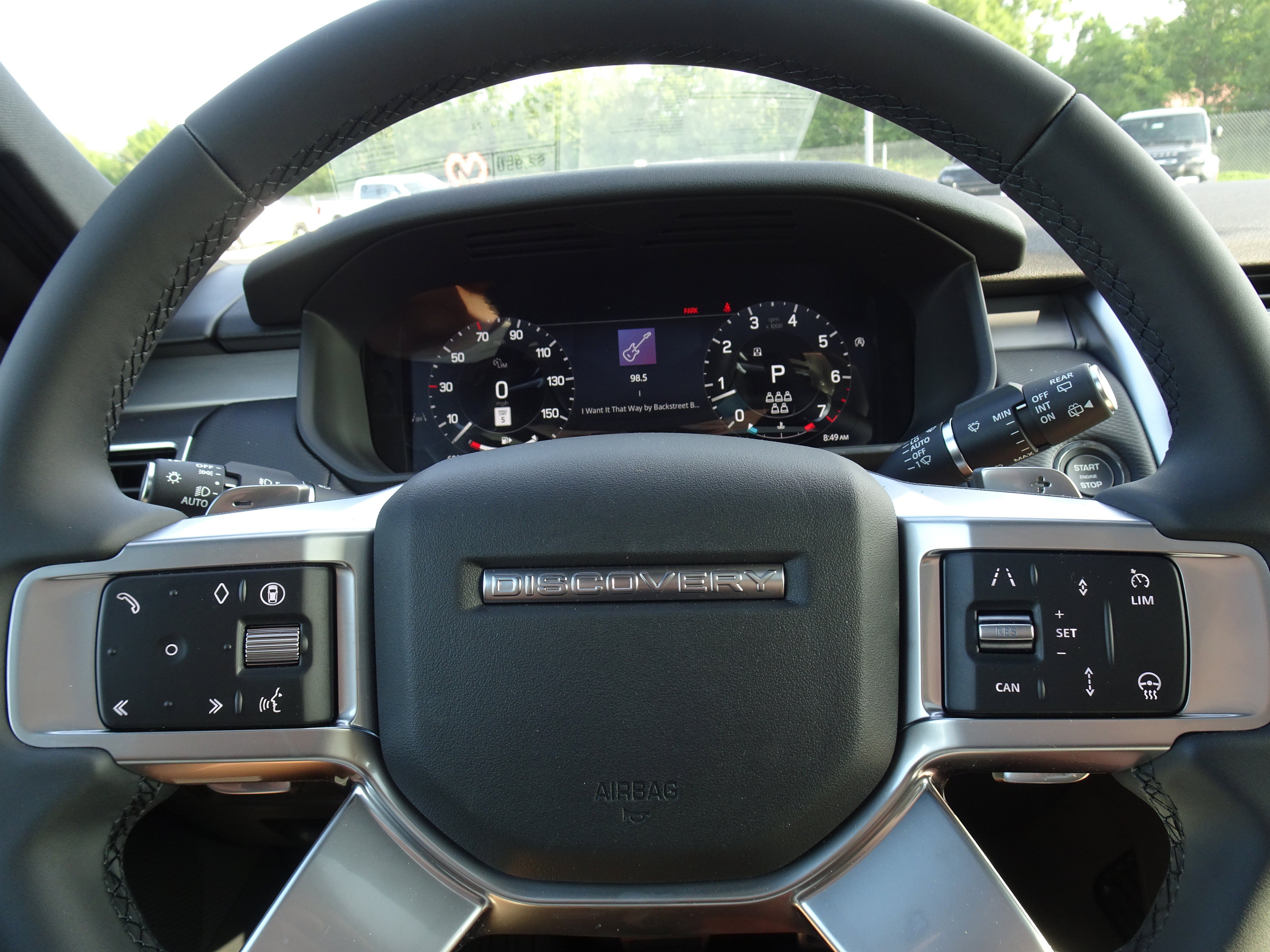 New 2026 Land Rover Discovery Dynamic SE AWD/4WD image 26