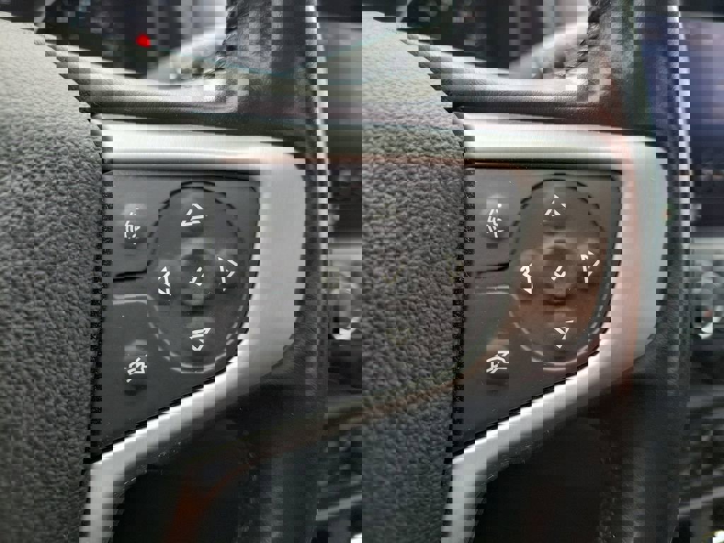 Used 2019 GMC Terrain SLT w/ Preferred Package image 25