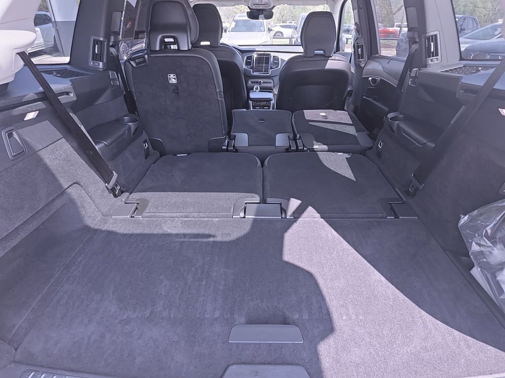 Used 2023 Volvo XC90 B6 Ultimate w/ Protection Package AWD/4WD image 14