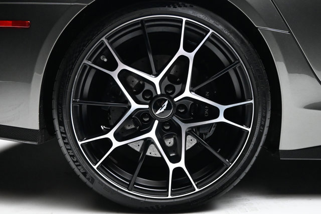 Used 2019 Aston Martin Rapide AMR image 44