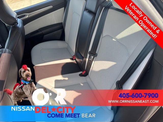 Used 2019 Ford Fusion SE w/ Equipment Group 151A FWD image 9