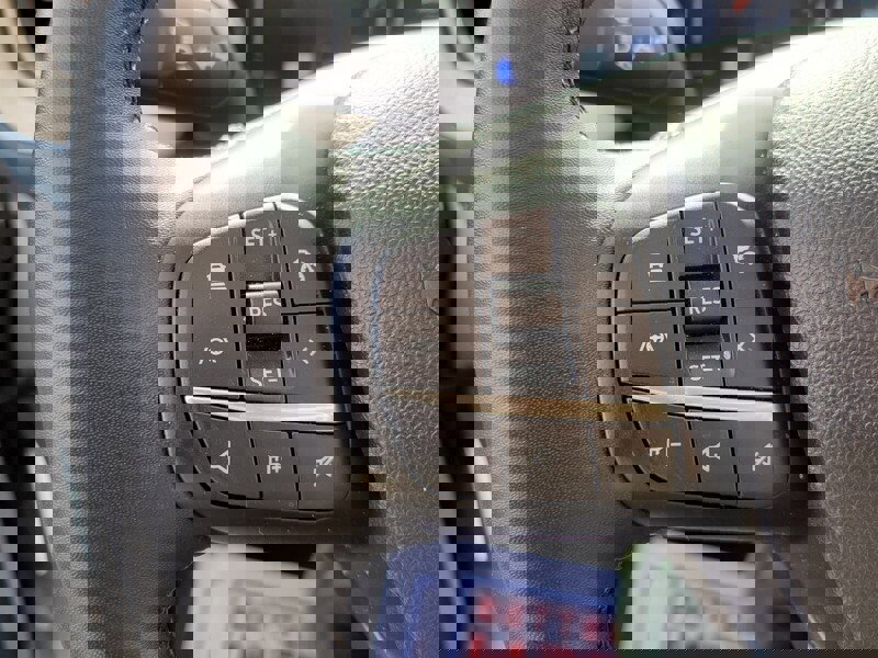 Used 2025 Ford Maverick Lariat image 23