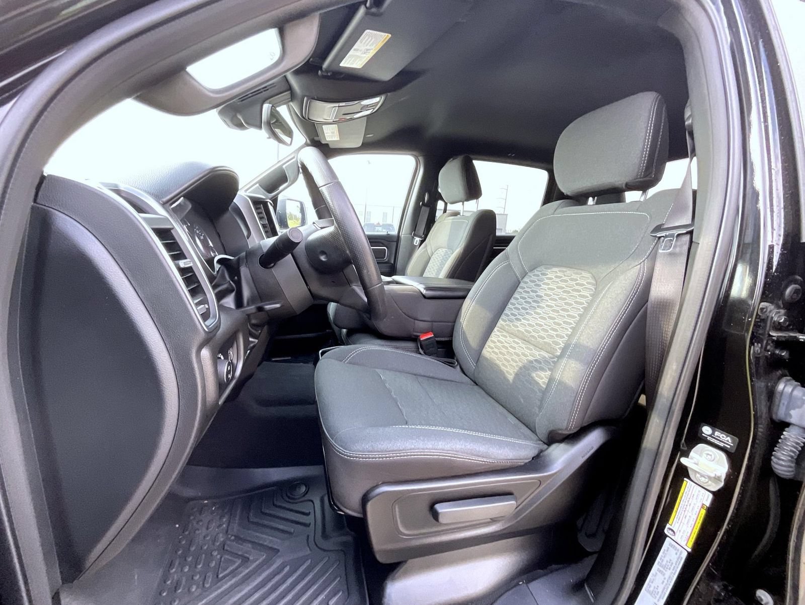 Used 2025 RAM 1500 Big Horn AWD/4WD image 11