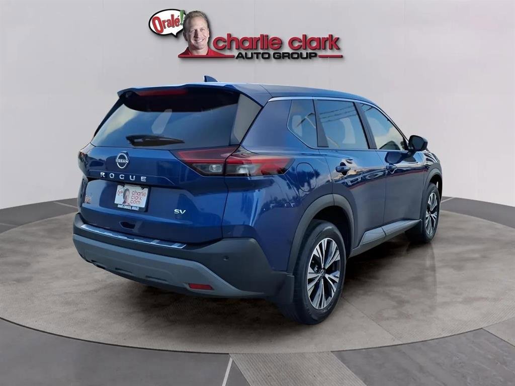 Used 2023 Nissan Rogue SV image 5
