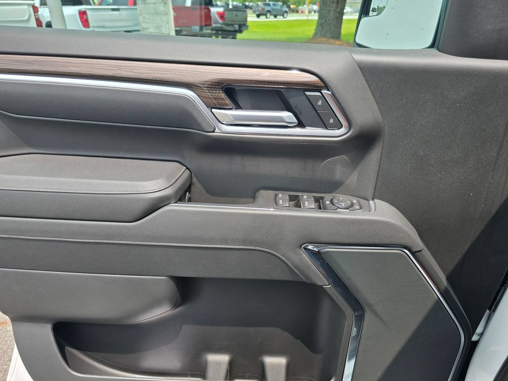Used 2026 Chevrolet Silverado 1500 RST w/ RST Select Package RWD image 27