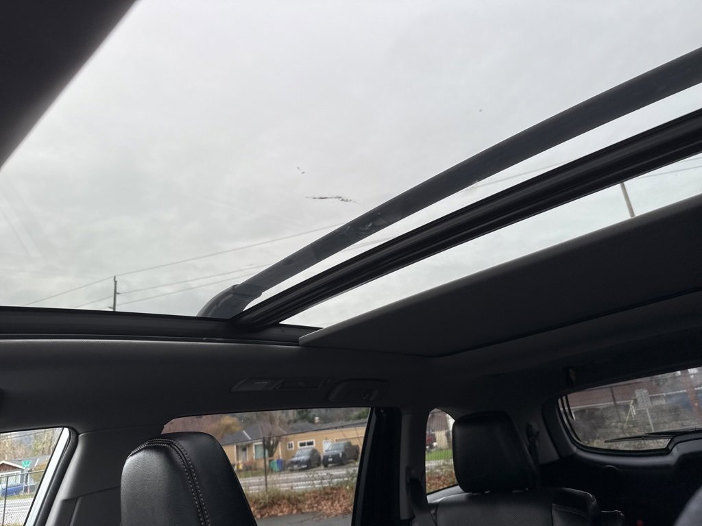 Used 2018 Toyota Highlander Limited Platinum image 46