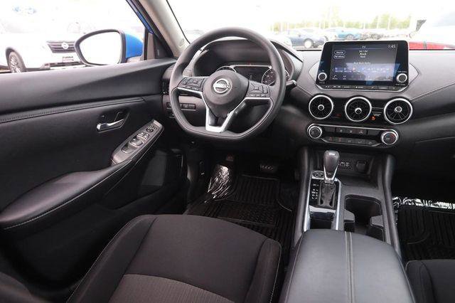 Used 2024 Nissan Sentra SV FWD image 22