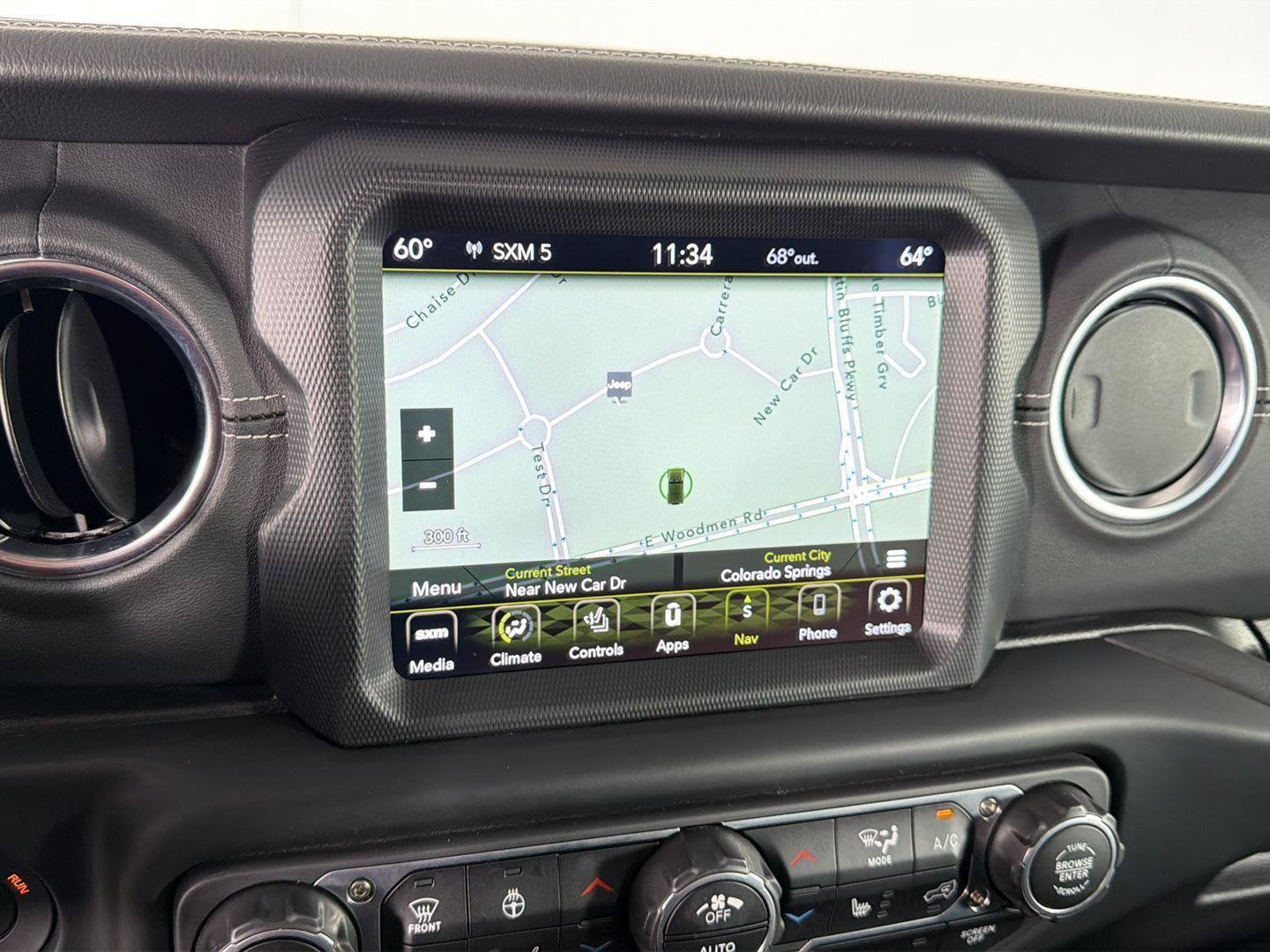 Used 2022 Jeep Wrangler Unlimited Sahara w/ Cold Weather Group AWD/4WD image 35