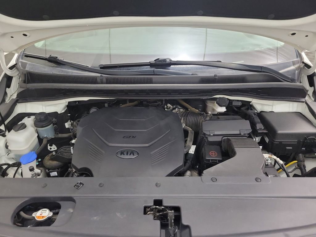 Used 2019 Kia Sedona LX image 30