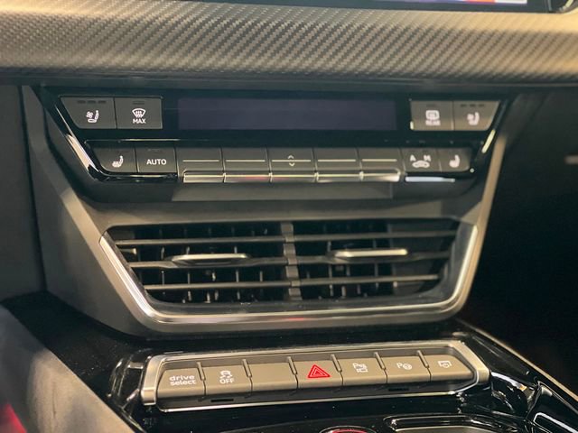 Used 2022 Audi RS e-tron GT image 28