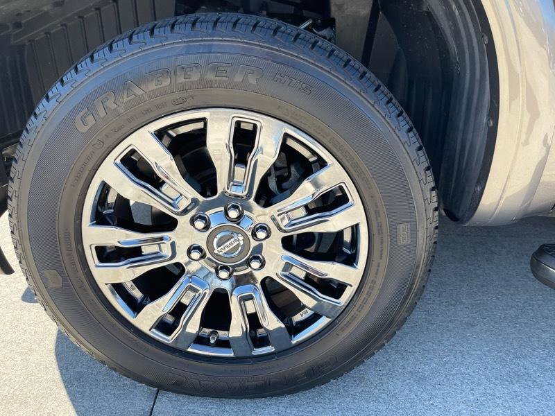 Used 2016 Nissan Titan Platinum Reserve image 17