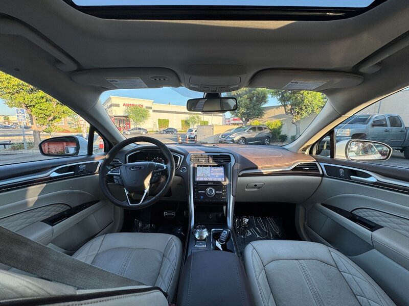 Used 2018 Ford Fusion Platinum FWD image 29