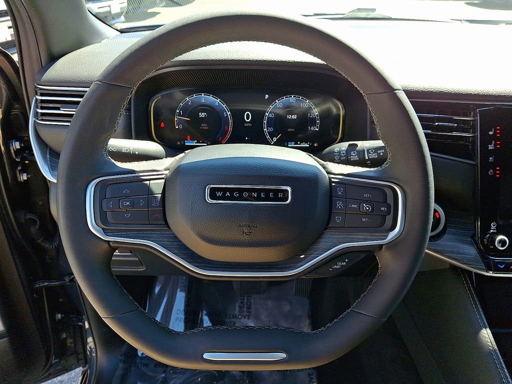 Certified 2024 Jeep Wagoneer Series II w/ Flexible Seating Group image 20