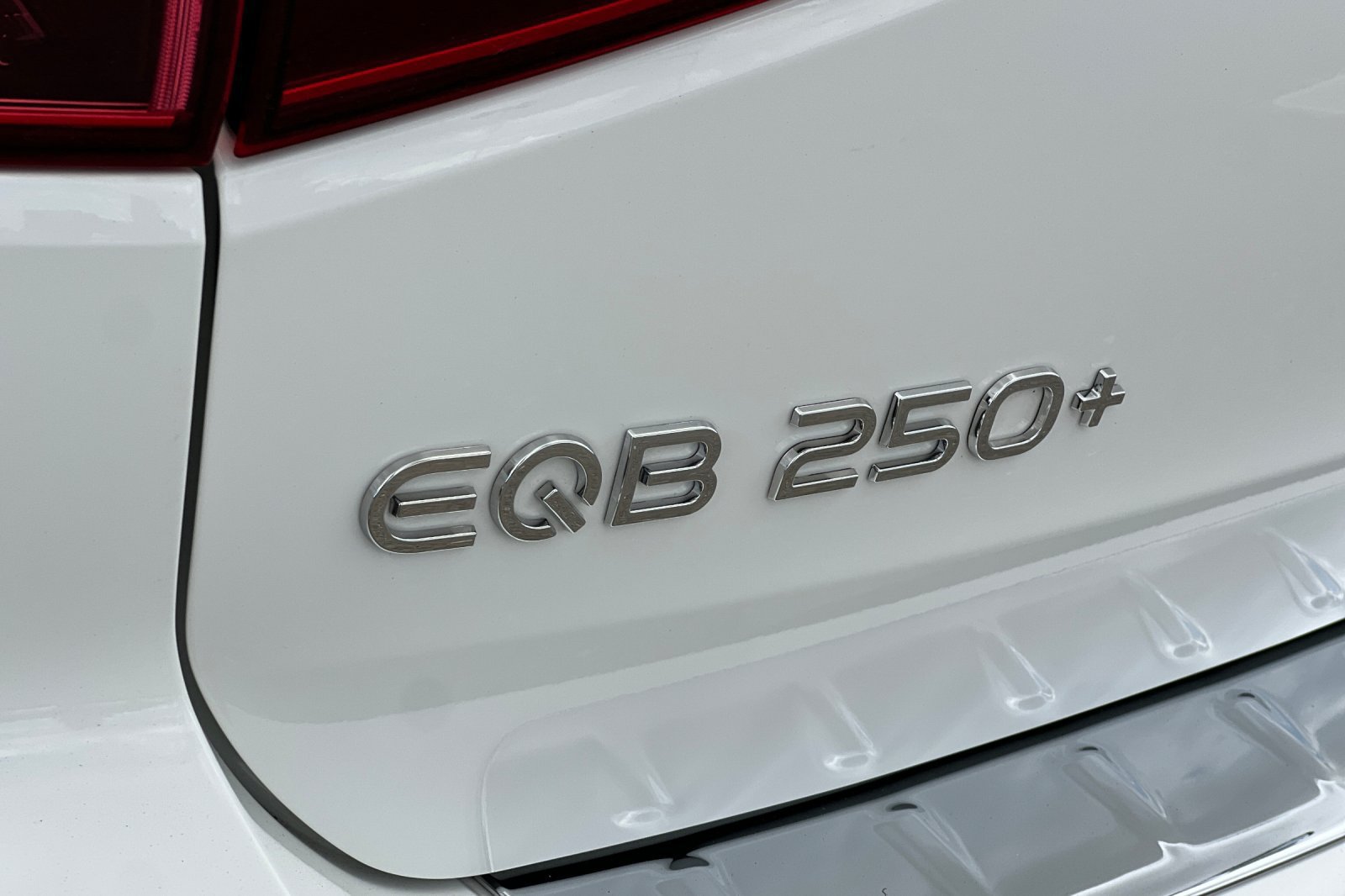 Certified 2024 Mercedes-Benz EQB 250+ image 13