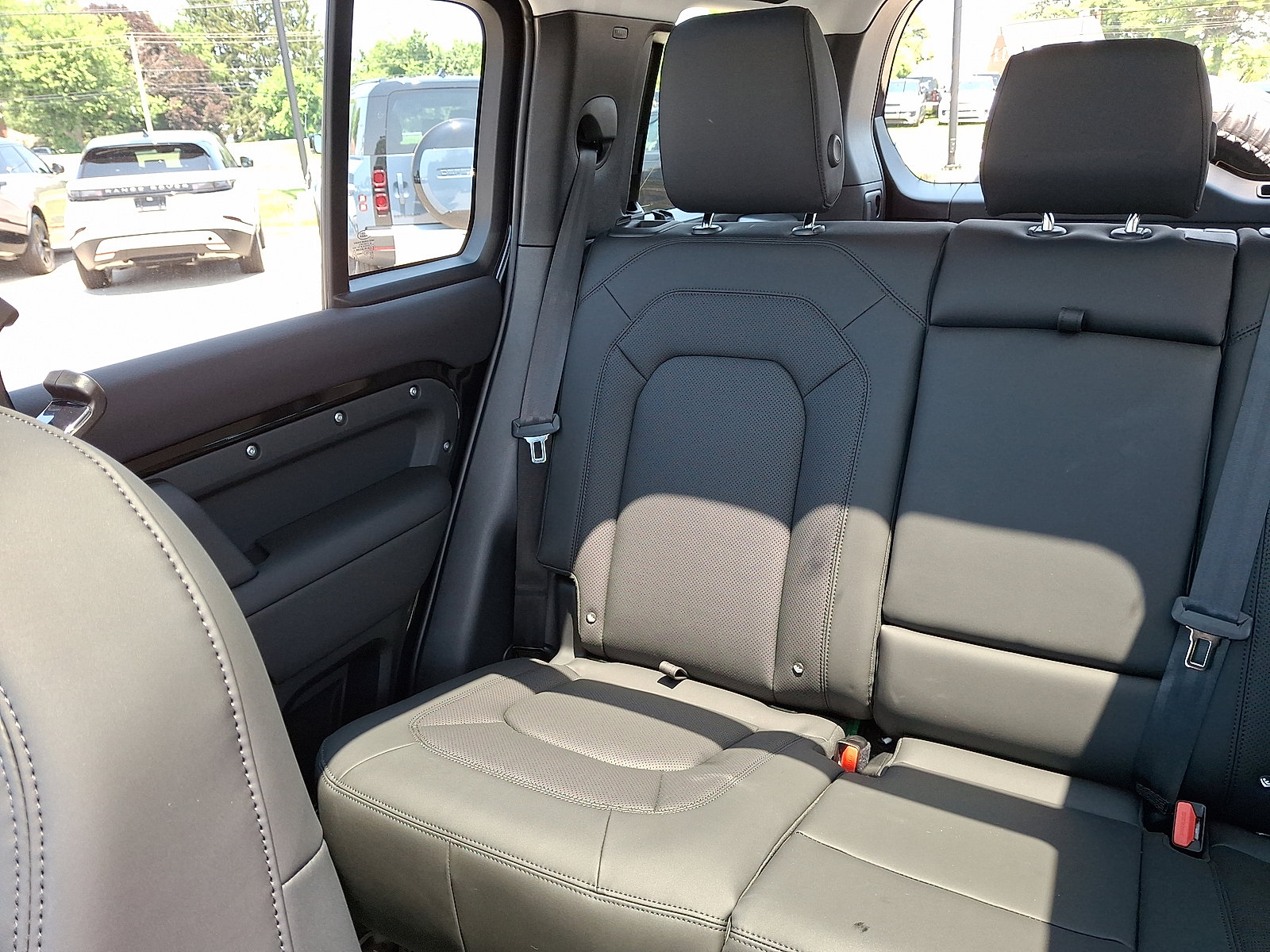 Certified 2025 Land Rover Defender 110 S image 15