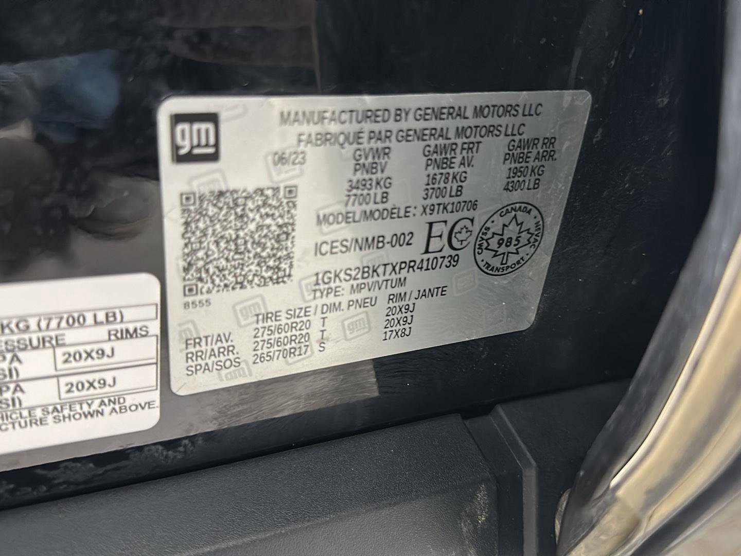 Used 2023 GMC Yukon SLT w/ SLT Luxury Package image 33