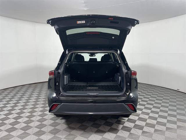 New 2026 Toyota Highlander Limited AWD/4WD image 19