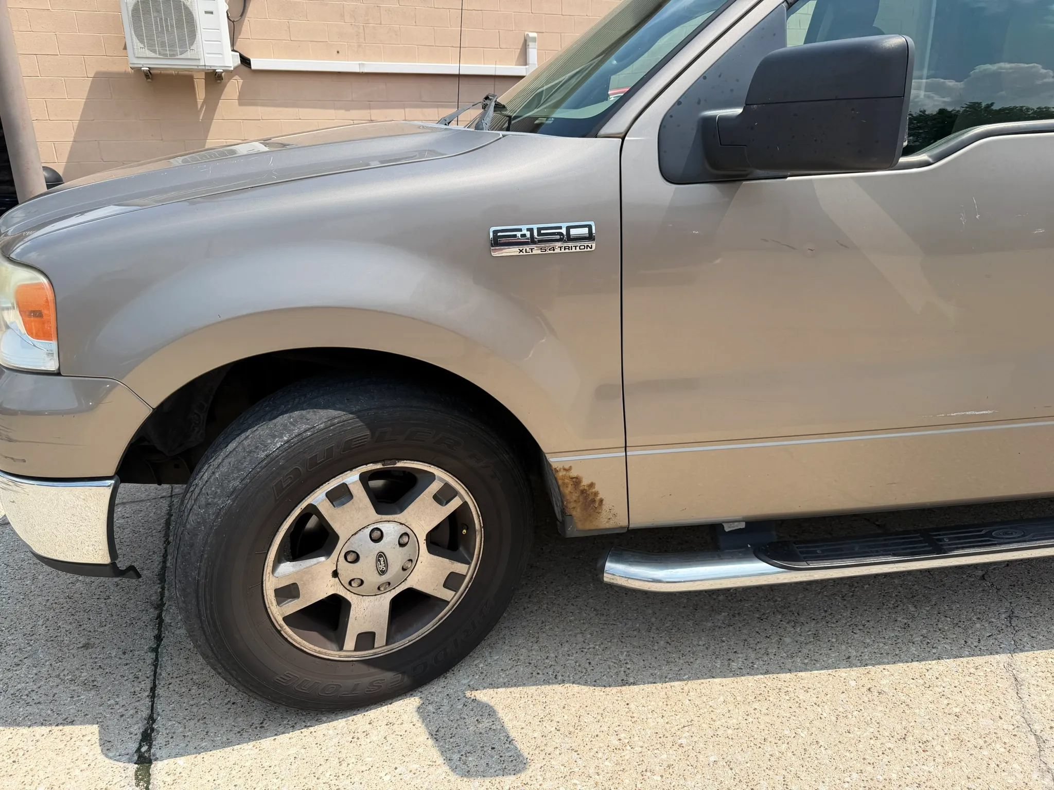 Used 2005 Ford F150 XLT RWD image 4