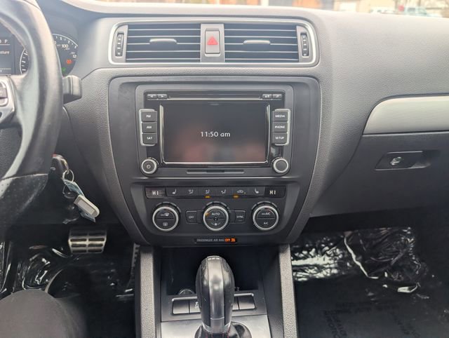 Used 2014 Volkswagen Jetta GLI Autobahn FWD image 11