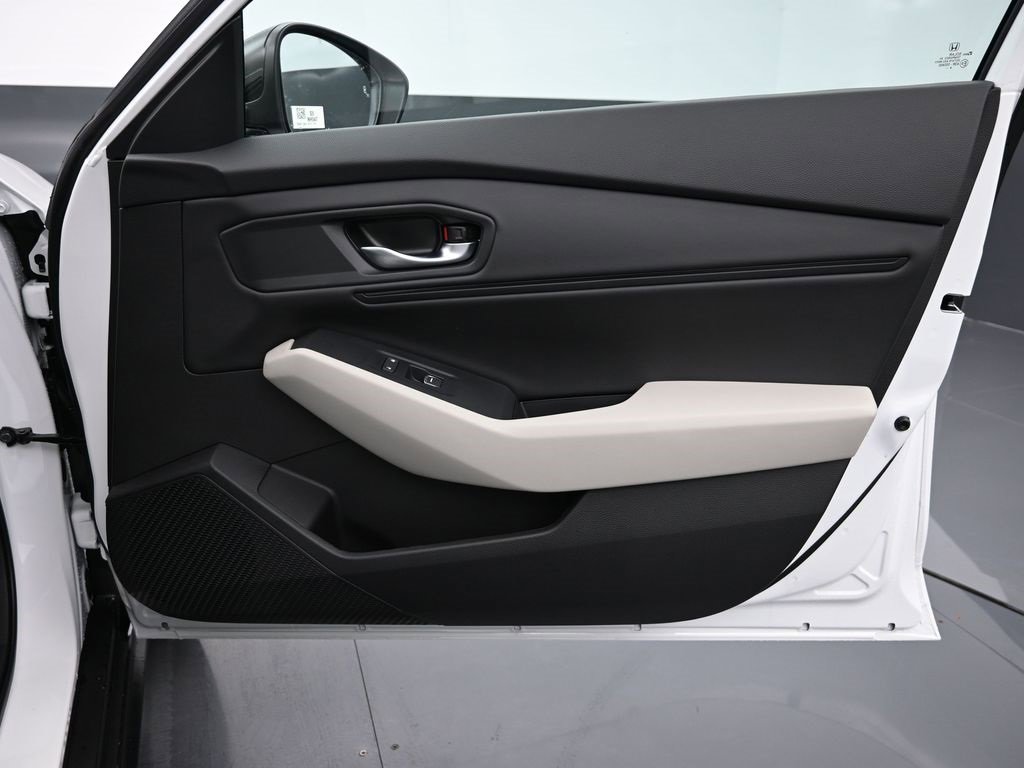 New 2025 Honda Accord SE image 37
