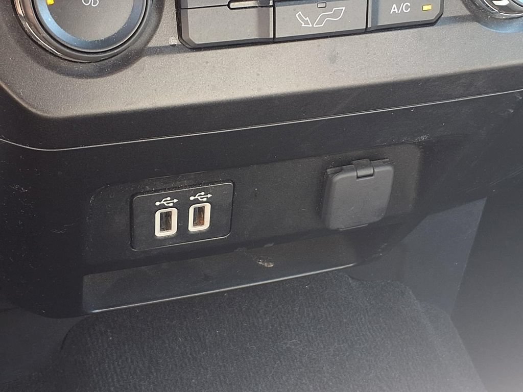 Used 2019 Ford F150 XLT AWD/4WD image 11