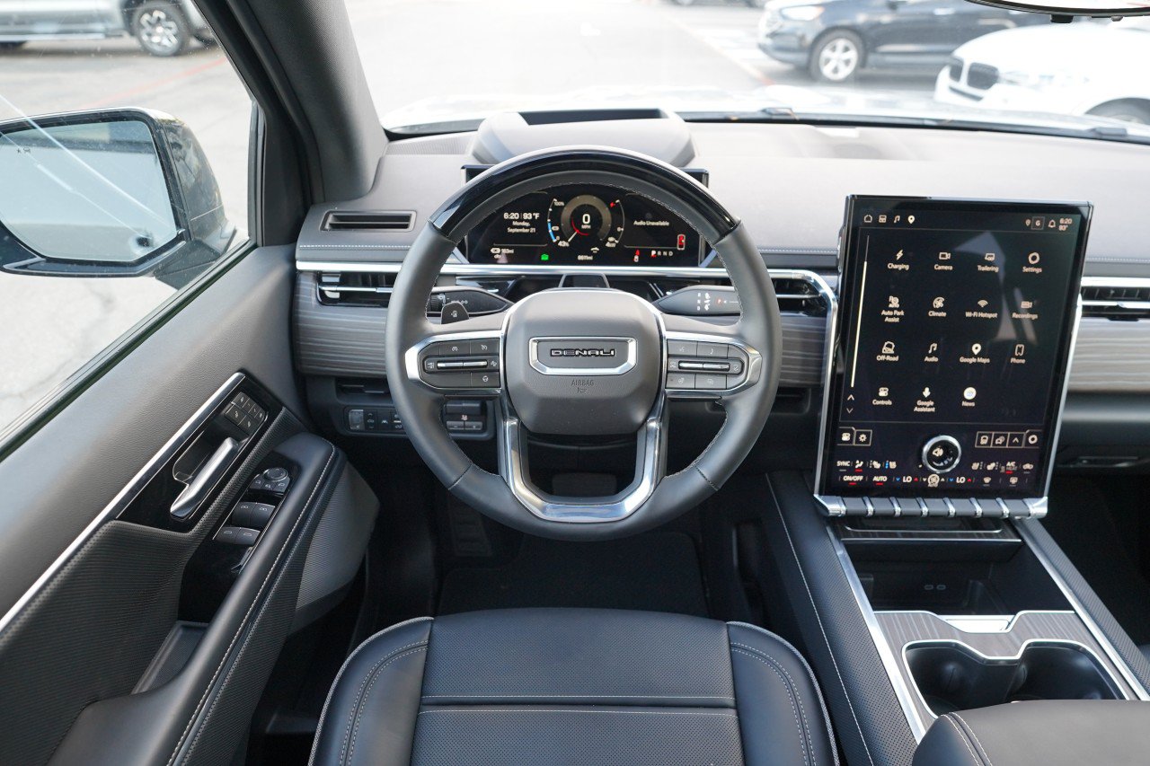 Certified 2025 GMC Sierra EV Denali AWD/4WD image 9