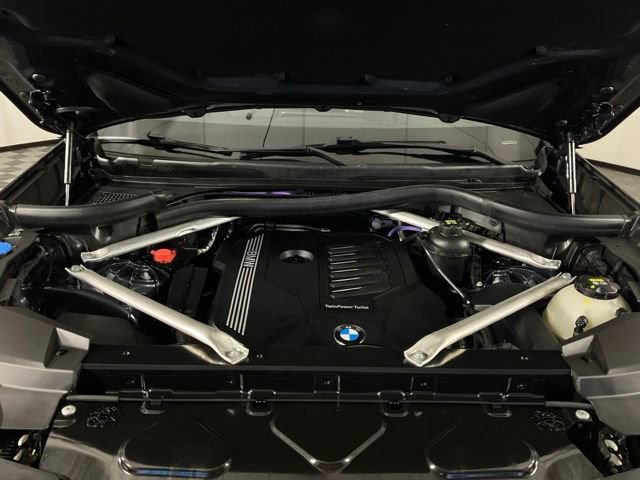 Used 2022 BMW X5 xDrive40i w/ Premium Package AWD/4WD image 43