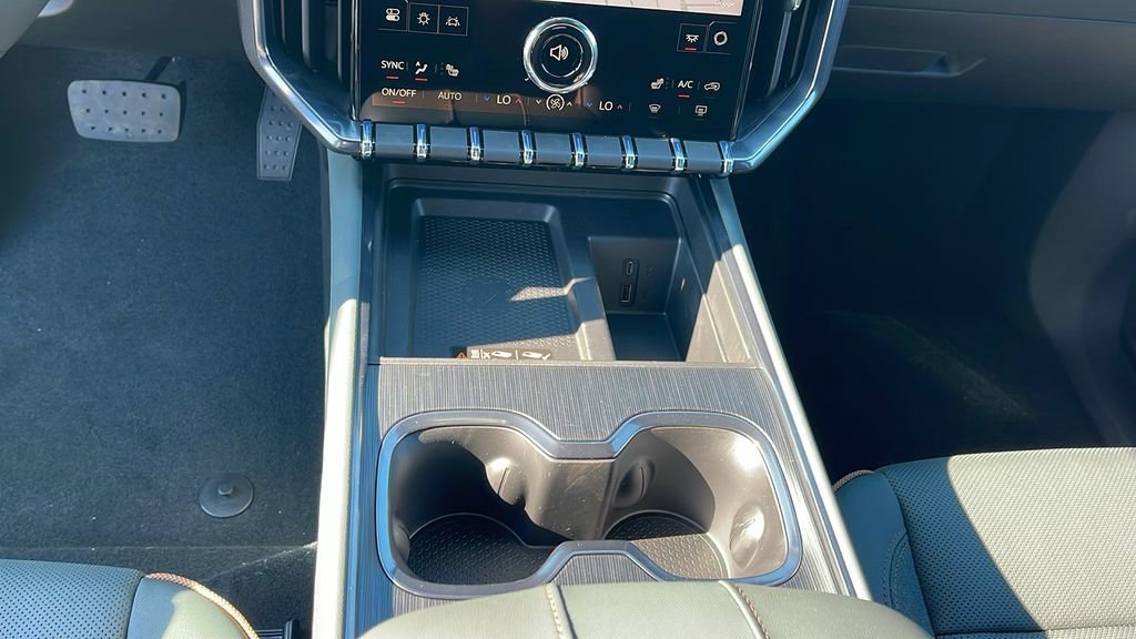 New 2026 GMC Acadia AT4 image 19